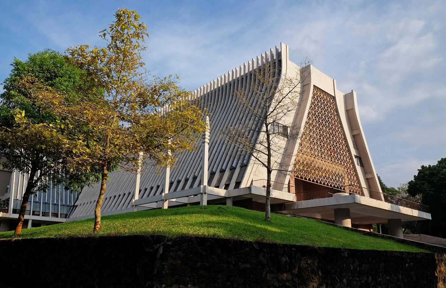 Thiết kế website tại Buôn Ma Thuột, Tây Nguyên Uy Tín